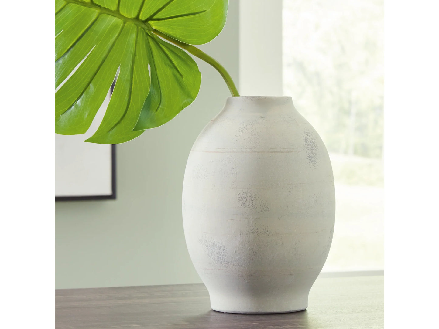 Clayson Vase by Ashley Furniture A2000653